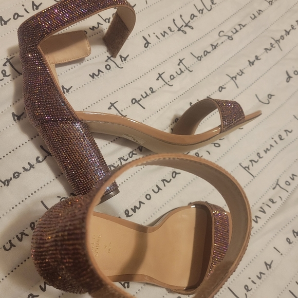 Beautiful blocked heel sandals - Picture 2 of 5